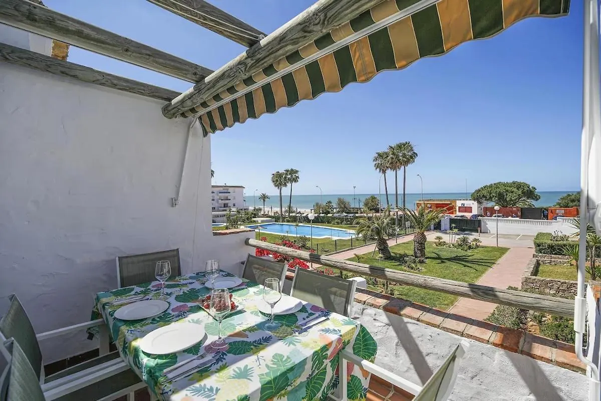 Magnifico Apartamento En La Barrosa Frente Al Mar Novo Sancti Petri Spain